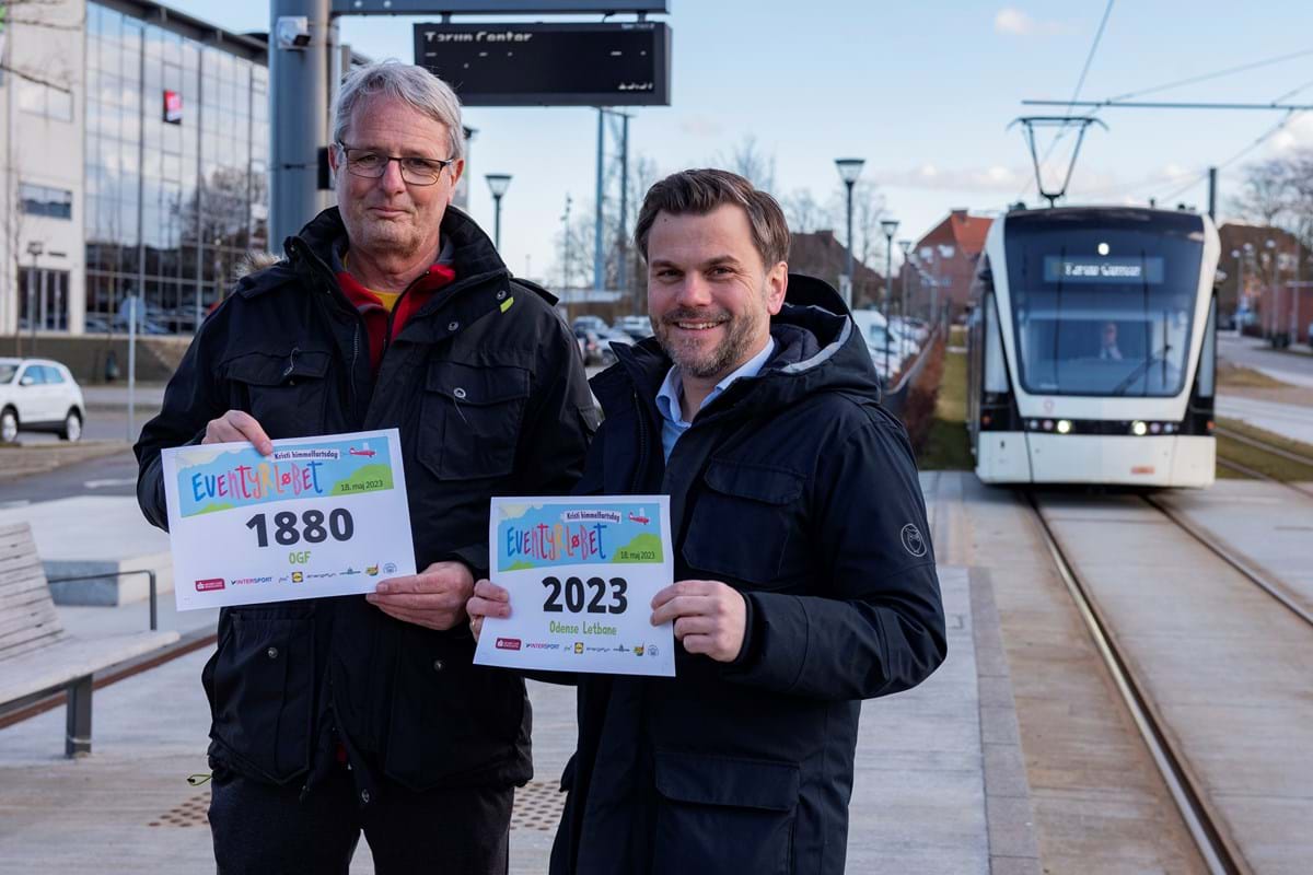 Løbsleder for Eventyrløbet, Michael Nielsen (tv) og Odense Letbanes adm. direktør Dan Ravn